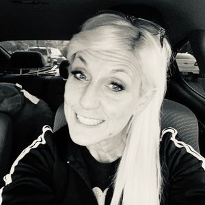 Meet your Posher, Gina